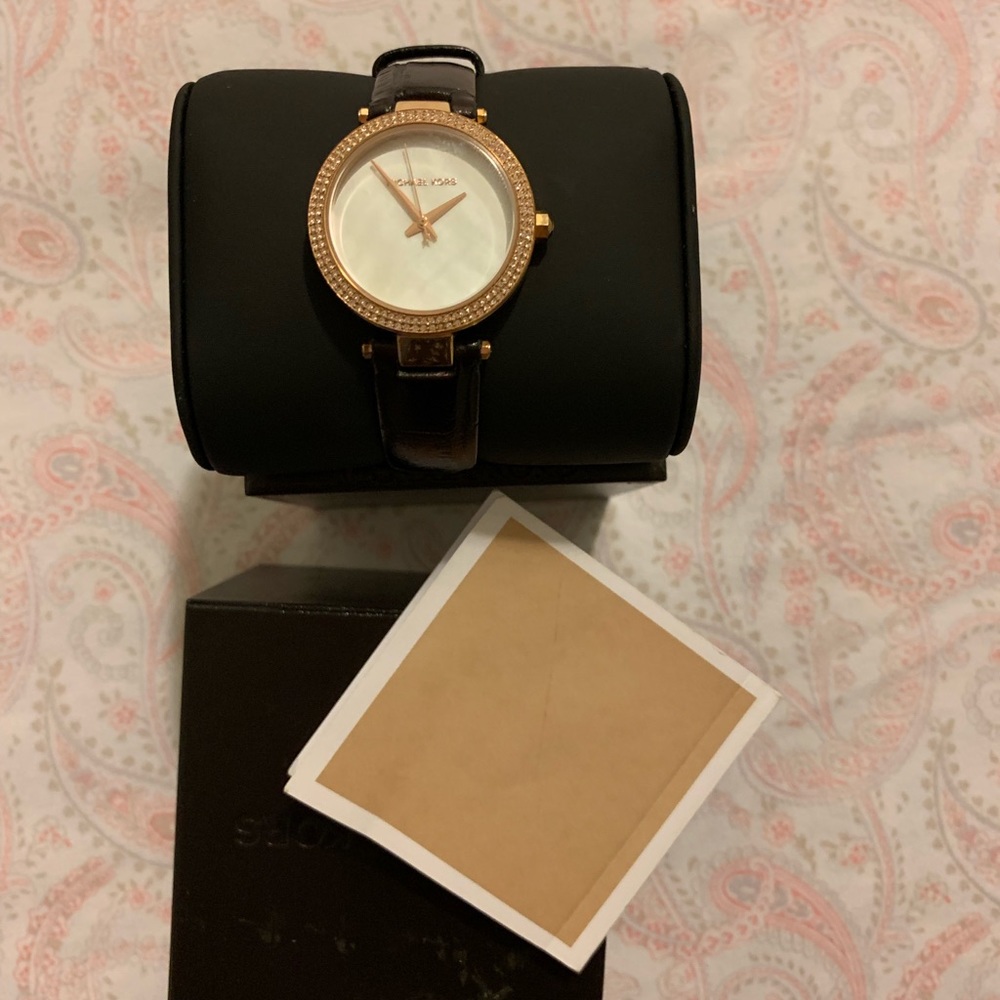 Mk watch